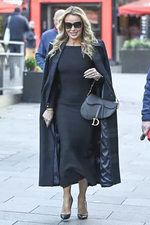 Amanda Holden #j2UNPbFlVX