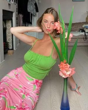 Amelie Manzoli #0qb5WrRbSA