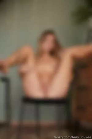 Amy_lovvee OnlyFans Leak GoAGc07q5Q