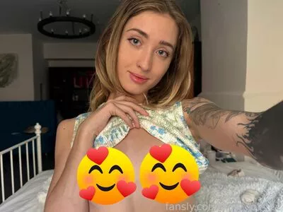 Amy_lovvee OnlyFans Leak l9aWCaTK6z