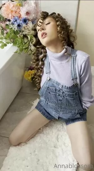 Anna Blossom #O9xGEQTEhZ