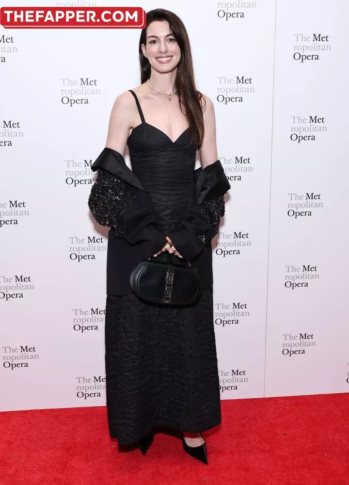 Anne Hathaway  Onlyfans Leaked Nude Image #0oCADCRIm3