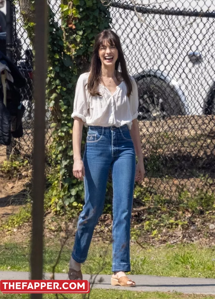 Anne Hathaway  Onlyfans Leaked Nude Image #84L26Ehn6R
