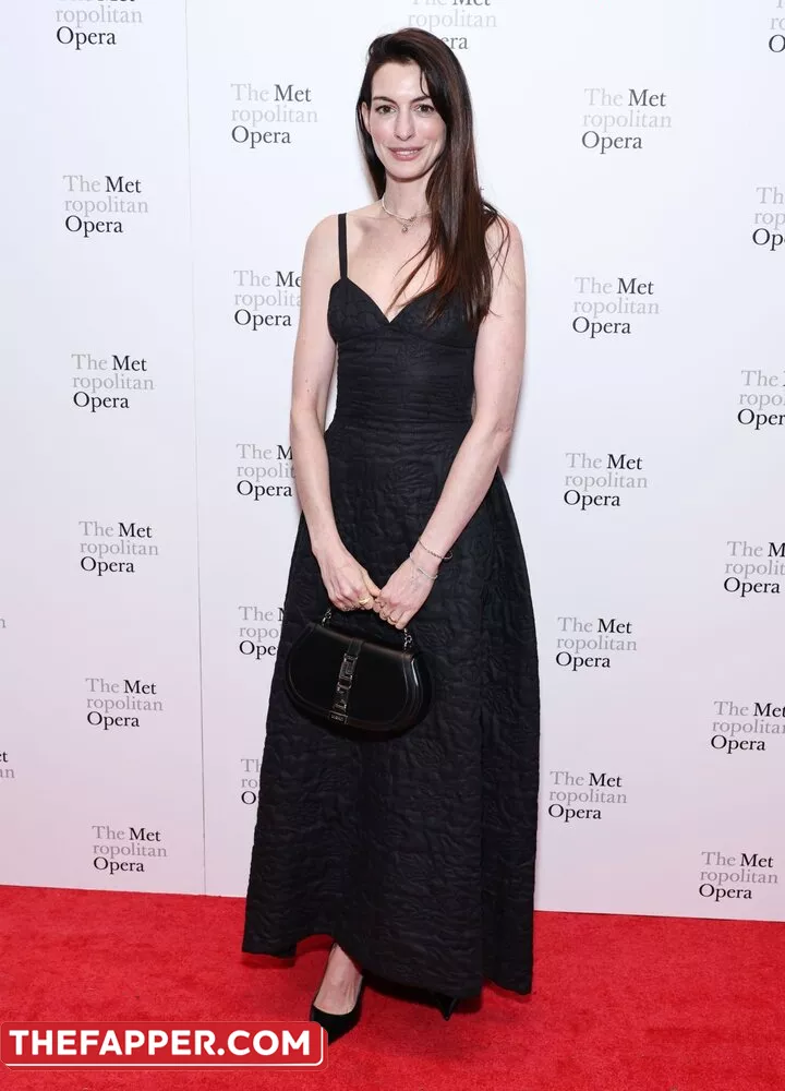 Anne Hathaway  Onlyfans Leaked Nude Image #IMZCSB8FY6