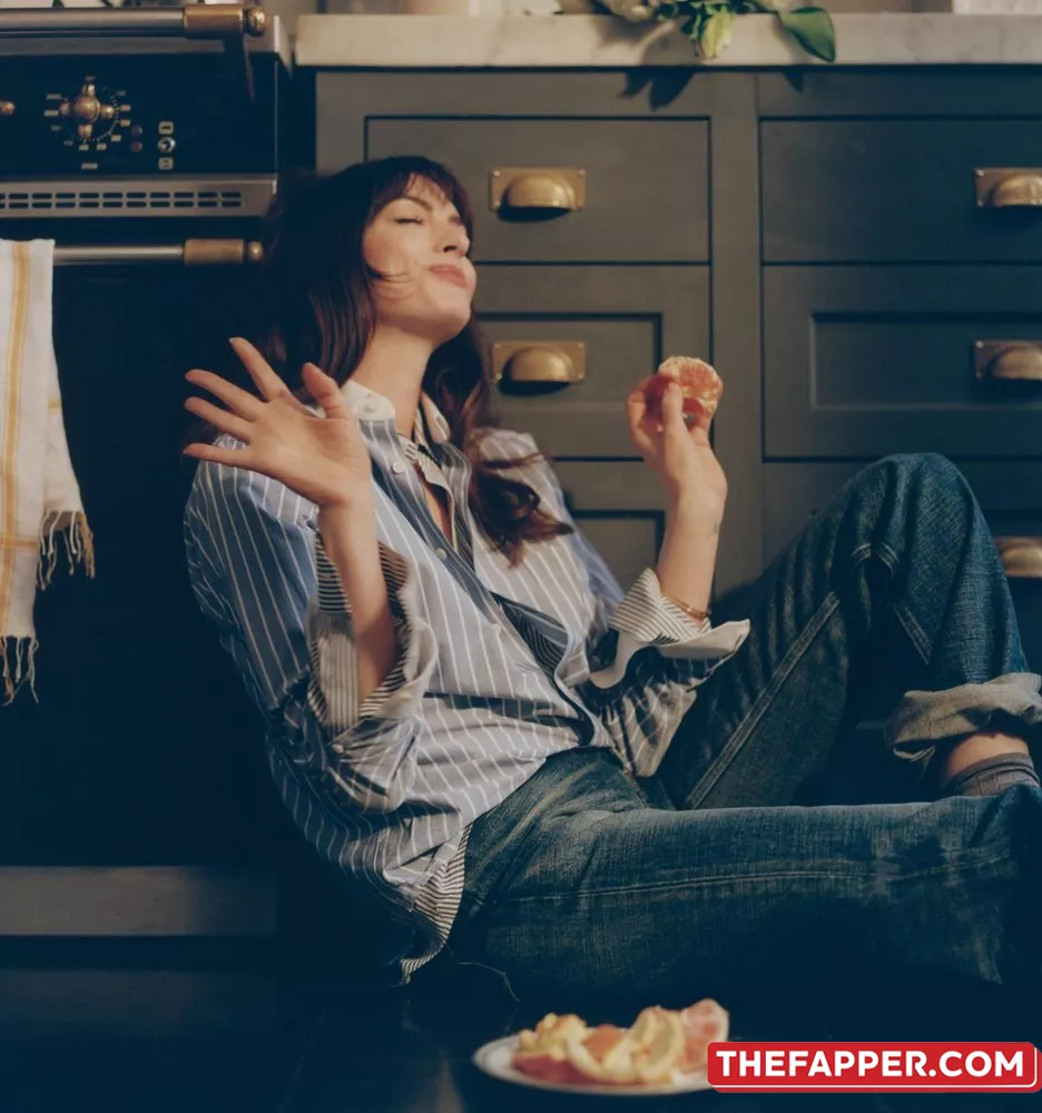 Anne Hathaway  Onlyfans Leaked Nude Image #KN0w2aNqeR