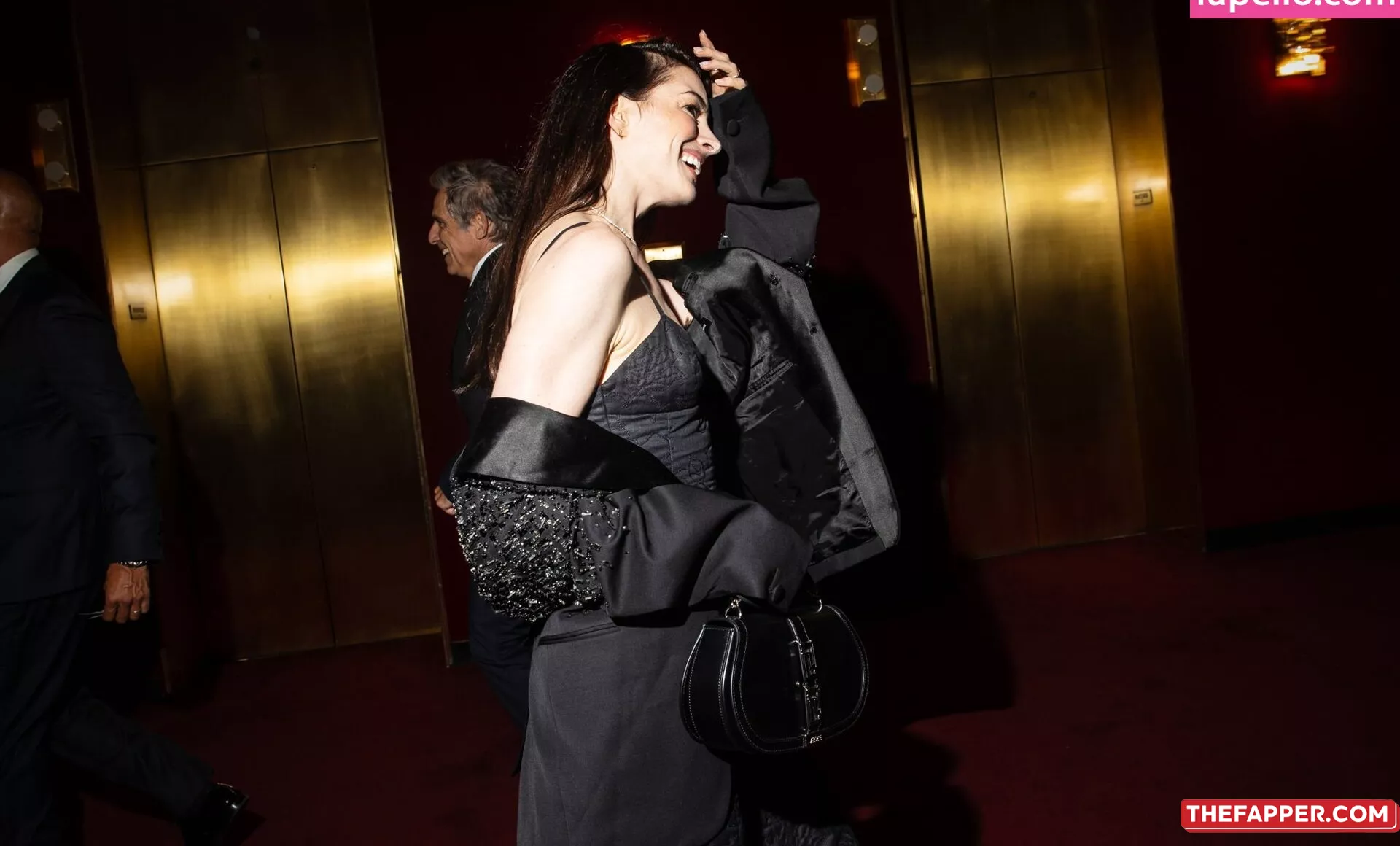 Anne Hathaway  Onlyfans Leaked Nude Image #TUXCuSjI01