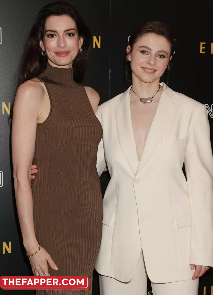 Anne Hathaway  Onlyfans Leaked Nude Image #ZIJWluHAEK