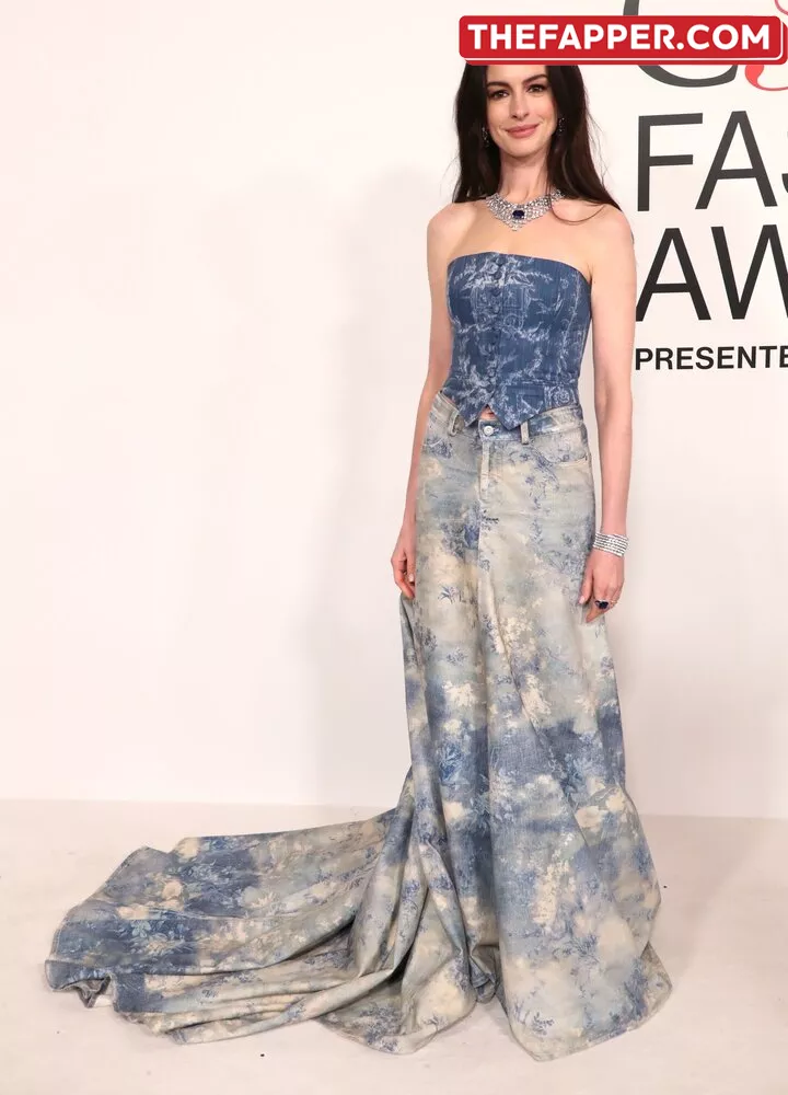 Anne Hathaway  Onlyfans Leaked Nude Image #daAVSmc8GR