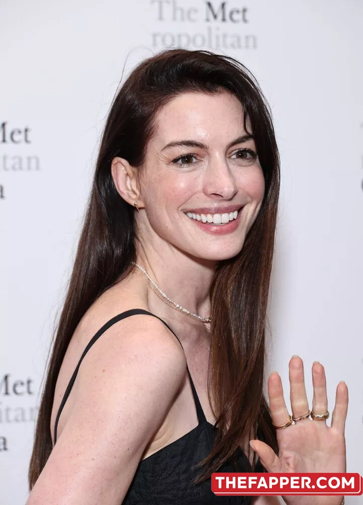 Anne Hathaway  Onlyfans Leaked Nude Image #hXA1krbNNI