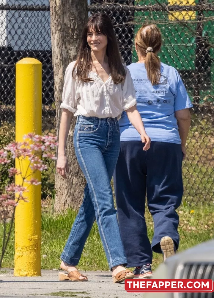 Anne Hathaway  Onlyfans Leaked Nude Image #neuwUcMU43