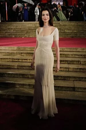 Anne Hathaway Onlyfans Leaked Nude Image #xt2PNZSlNH