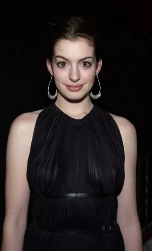 Anne Hathaway Onlyfans Leaked Nude Image #z2MjHAySPl