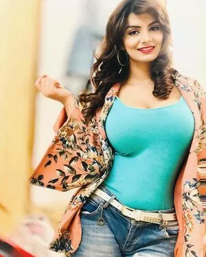 Anveshi Jain Onlyfans Leaked Nude Image #IWGpbZGNi8