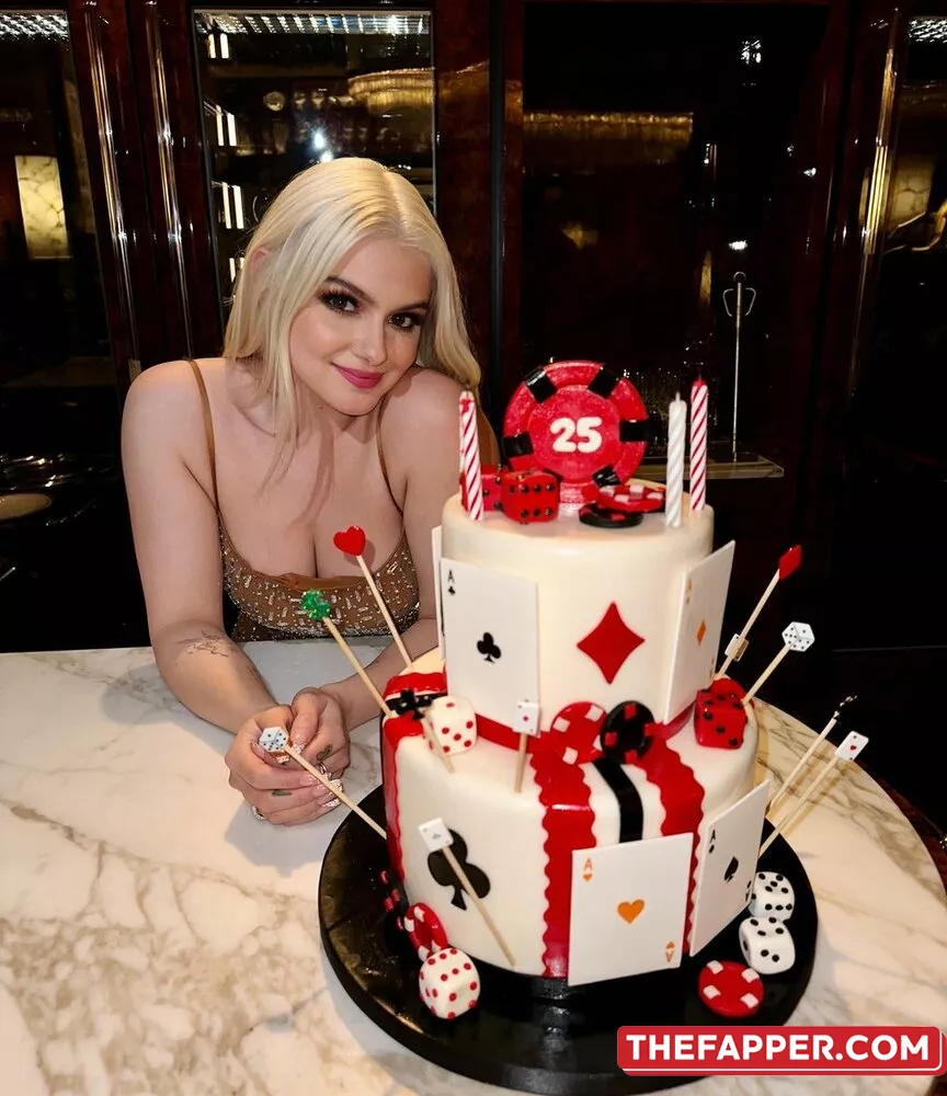 Ariel Winter  Onlyfans Leaked Nude Image #JCLCHy3OxK