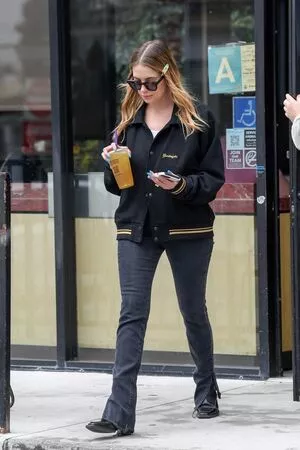 Ashley Benson #GXqMZ6nxN4
