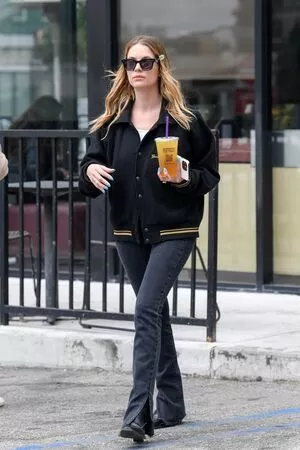 Ashley Benson #W2i4xW9nNF