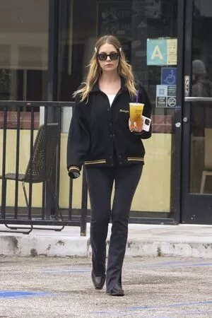 Ashley Benson #jaBvhflD5F