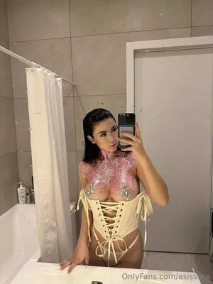 Asissska #O9YhhaiZ8f