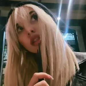 Ava Max #OMGH5HjbmK