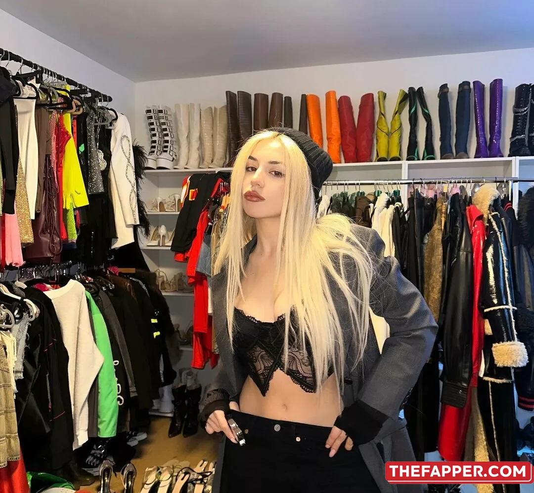 Ava Max  Onlyfans Leaked Nude Image #PwptcfWqFs