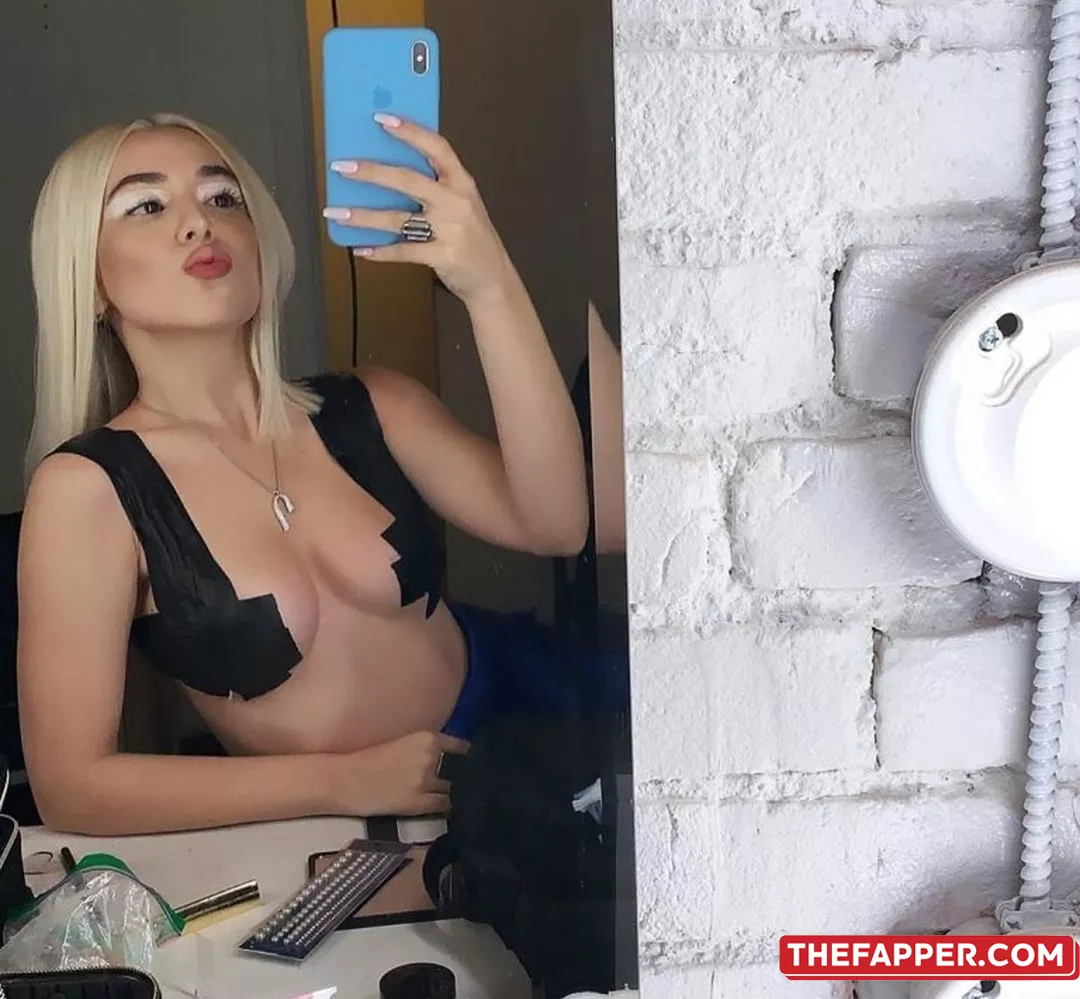 Ava Max  Onlyfans Leaked Nude Image #YIWhJWW0cD