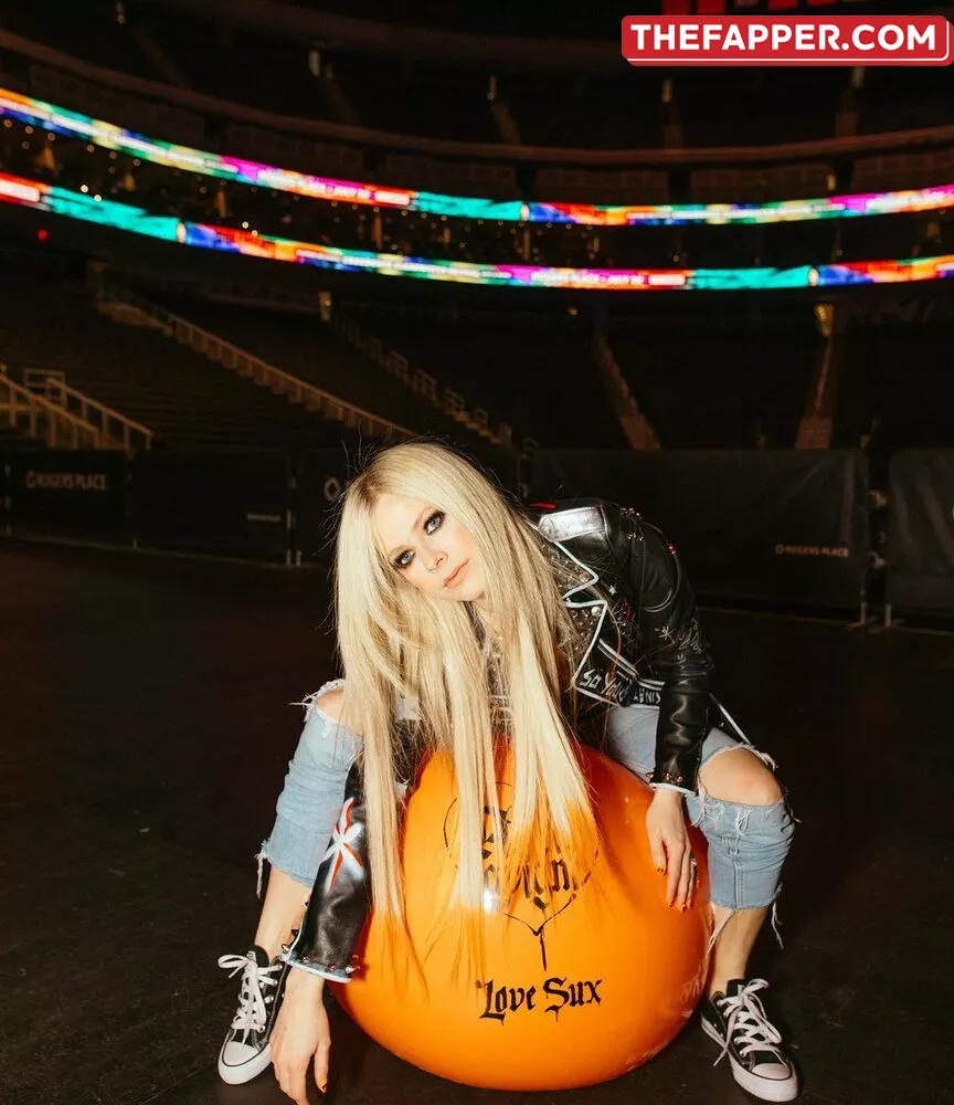 Avril Lavigne  Onlyfans Leaked Nude Image #1ffoxSvITd