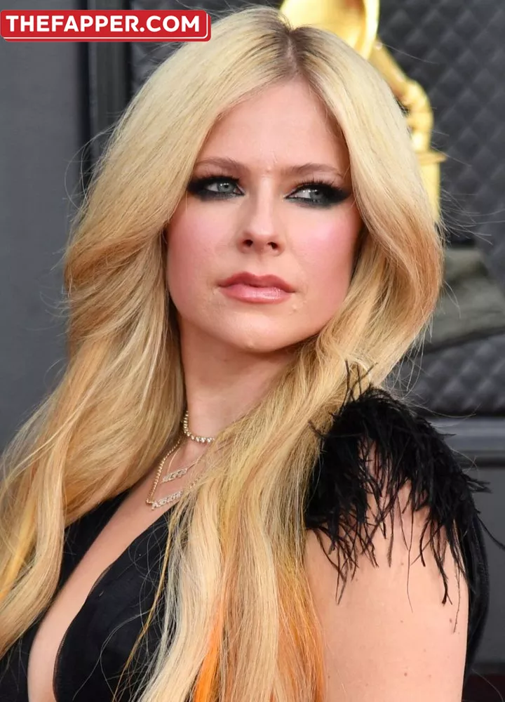 Avril Lavigne  Onlyfans Leaked Nude Image #9Fee31GGMj