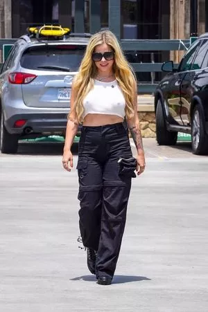 Avril Lavigne Onlyfans Leaked Nude Image #FJO9V4tYoJ