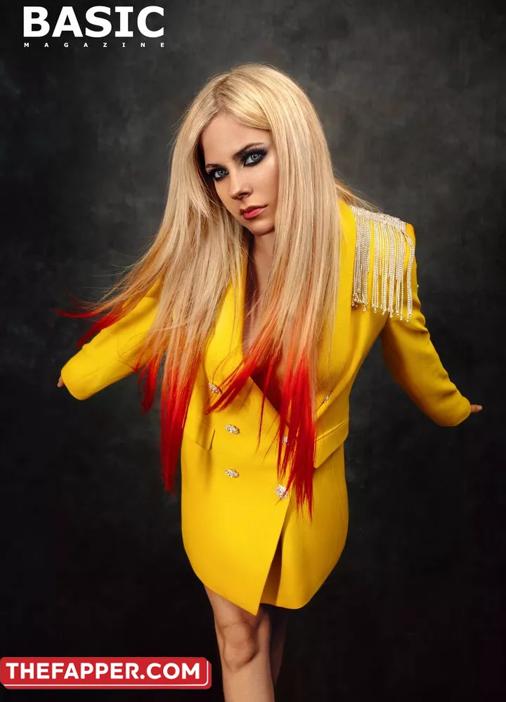 Avril Lavigne  Onlyfans Leaked Nude Image #KeRejMamiu