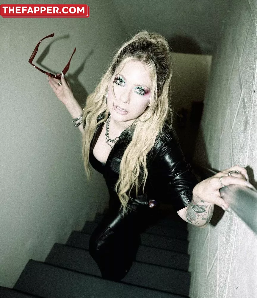 Avril Lavigne  Onlyfans Leaked Nude Image #R2VKEbw1H9