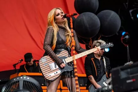 Avril Lavigne Onlyfans Leaked Nude Image #Sr6NnZre9H