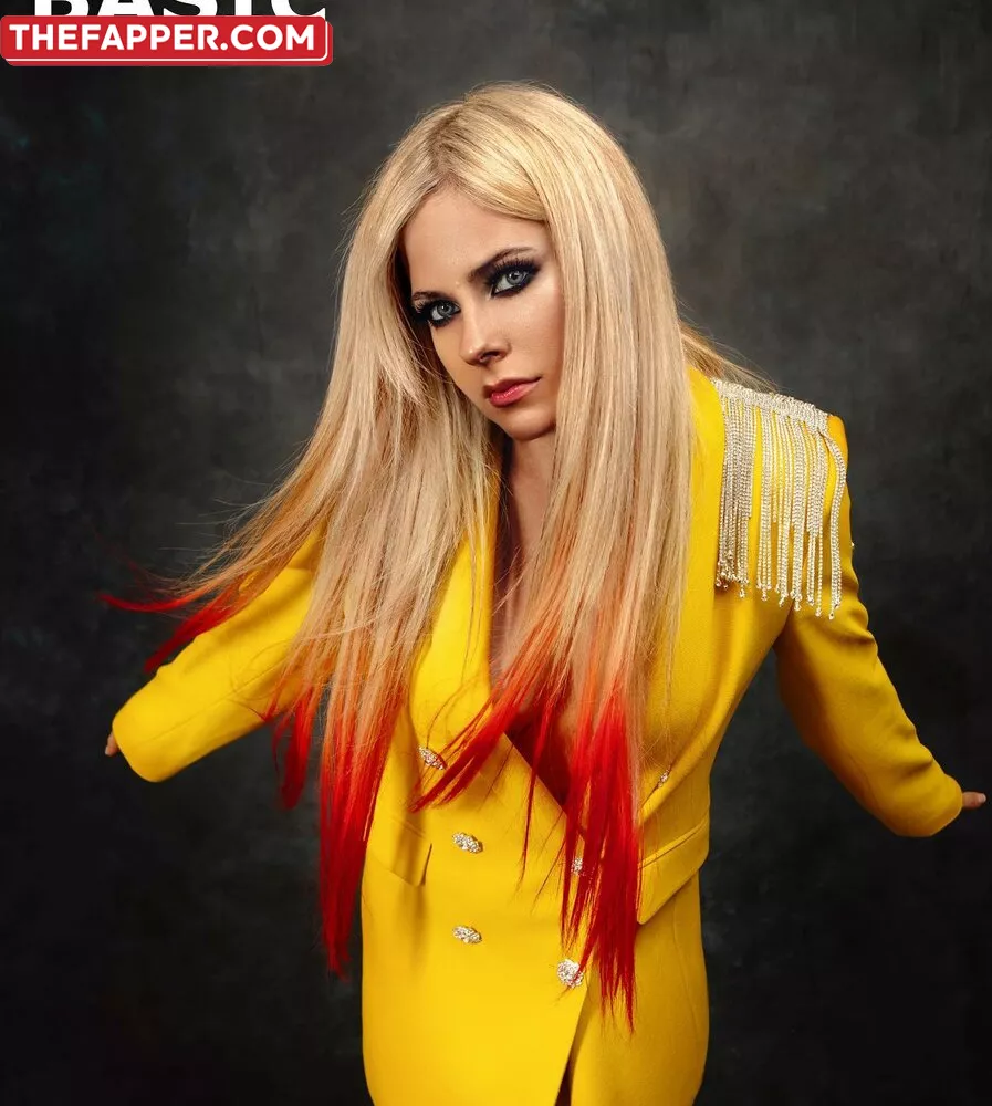 Avril Lavigne  Onlyfans Leaked Nude Image #TXWGOdpcNV