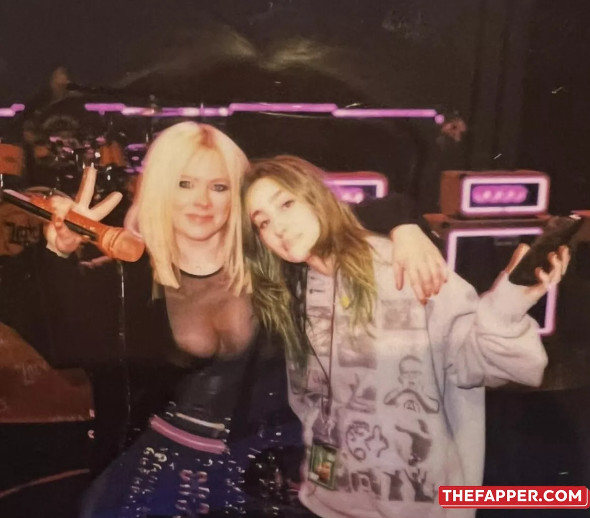 Avril Lavigne  Onlyfans Leaked Nude Image #lCtJK0jbDo