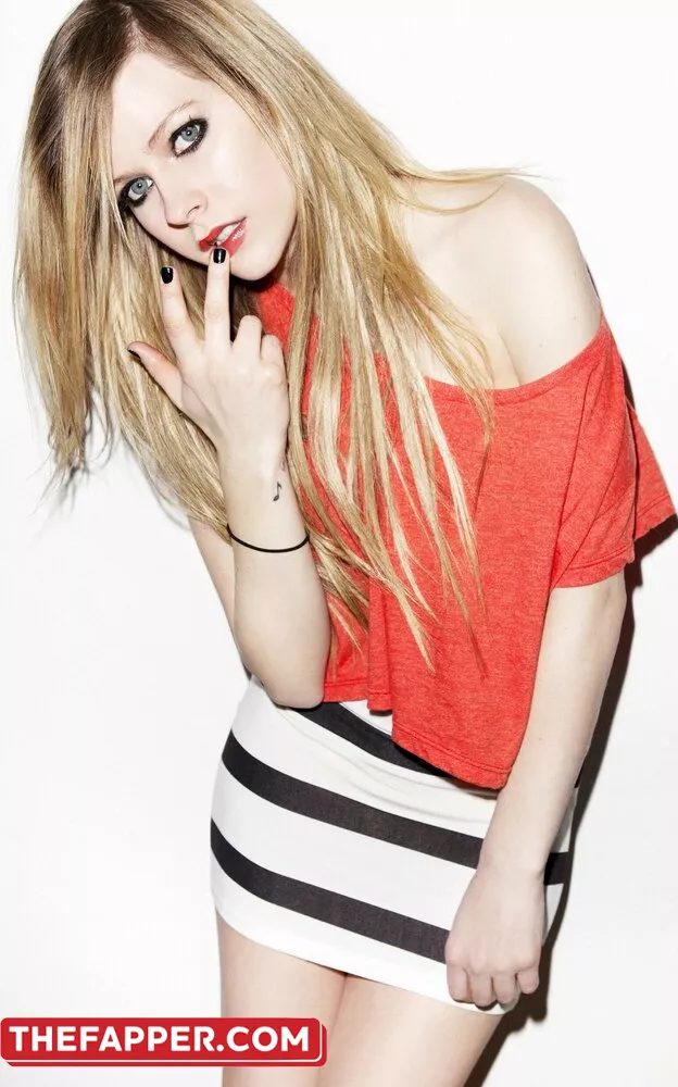 Avril Lavigne  Onlyfans Leaked Nude Image #nD7jF47XRj