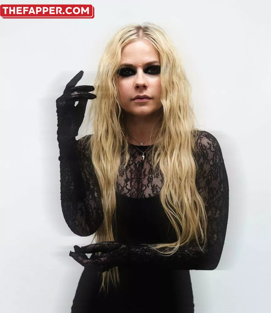 Avril Lavigne  Onlyfans Leaked Nude Image #nFobzJp1p1