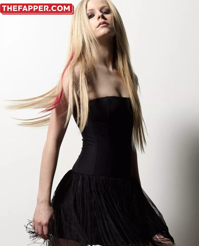 Avril Lavigne  Onlyfans Leaked Nude Image #taLMss6JCJ