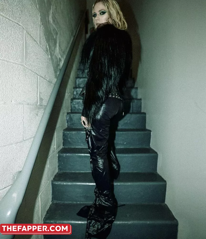 Avril Lavigne  Onlyfans Leaked Nude Image #vE3e83XGzm