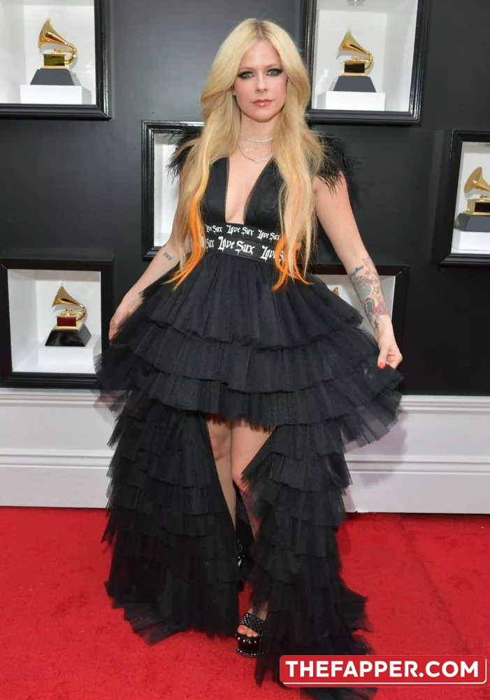 Avril Lavigne  Onlyfans Leaked Nude Image #wONyv9g0WW