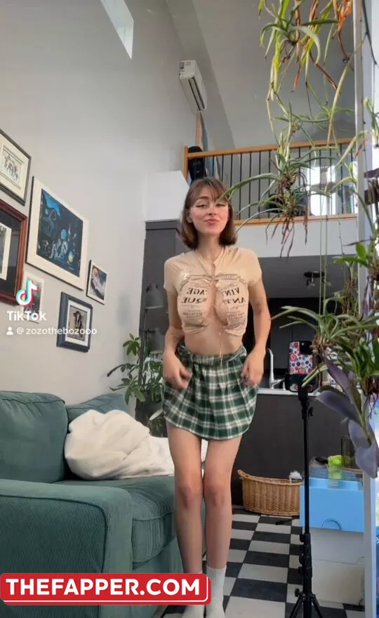 Awholelottazozo  Onlyfans Leaked Nude Image #Zn9wqASr7g