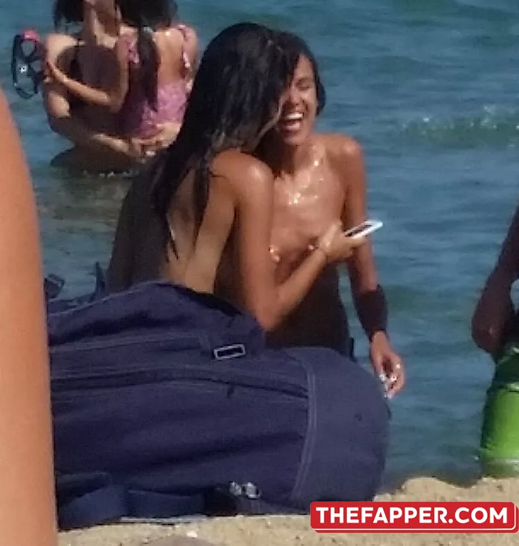 Beach  Onlyfans Leaked Nude Image #0Vpn2GnAG3