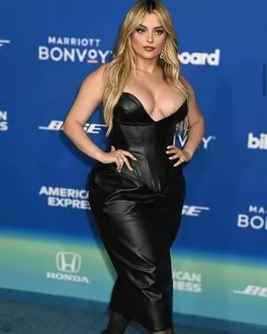 Bebe Rexha #vveFKUV032