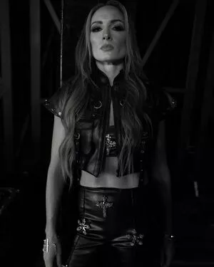 Becky Lynch #6v3NTfgzK7
