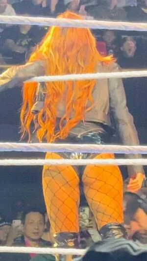 Becky Lynch #SPWpPvqRG1