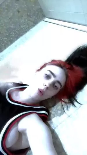 Billie Eilish #VIJyDtJTOl