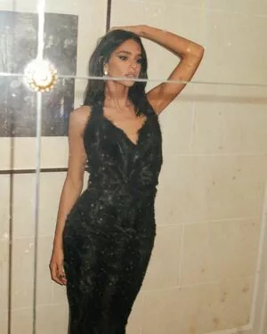 Bruna Marquezine #pVnU85Ic27