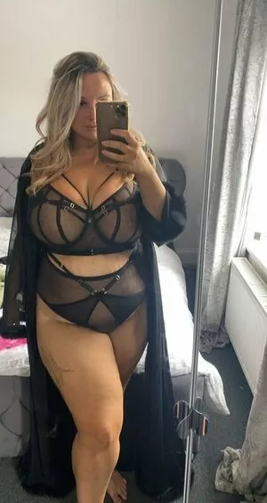 Bustyholly Onlyfans Leaked Nude Image #8KCPJBwhjc