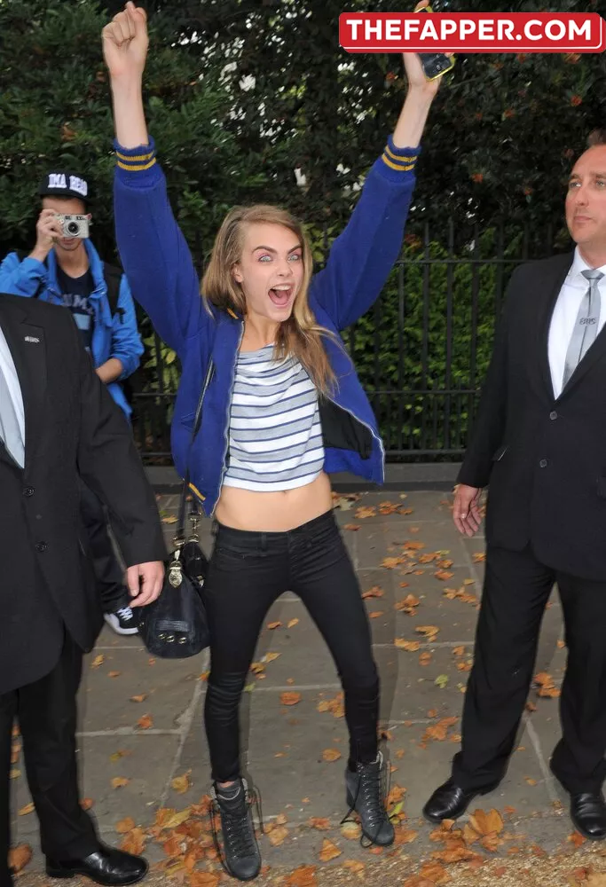 Cara Delevingne  Onlyfans Leaked Nude Image #GvdX2Y2ima