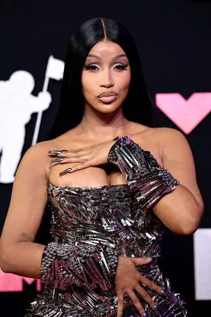 Cardi B Onlyfans Leaked Nude Image #kzexEBVeEs