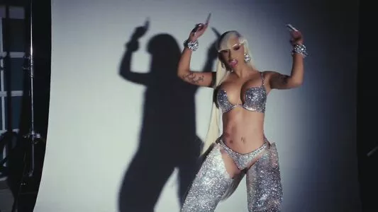 Cardi B #sM3b4CcQBG