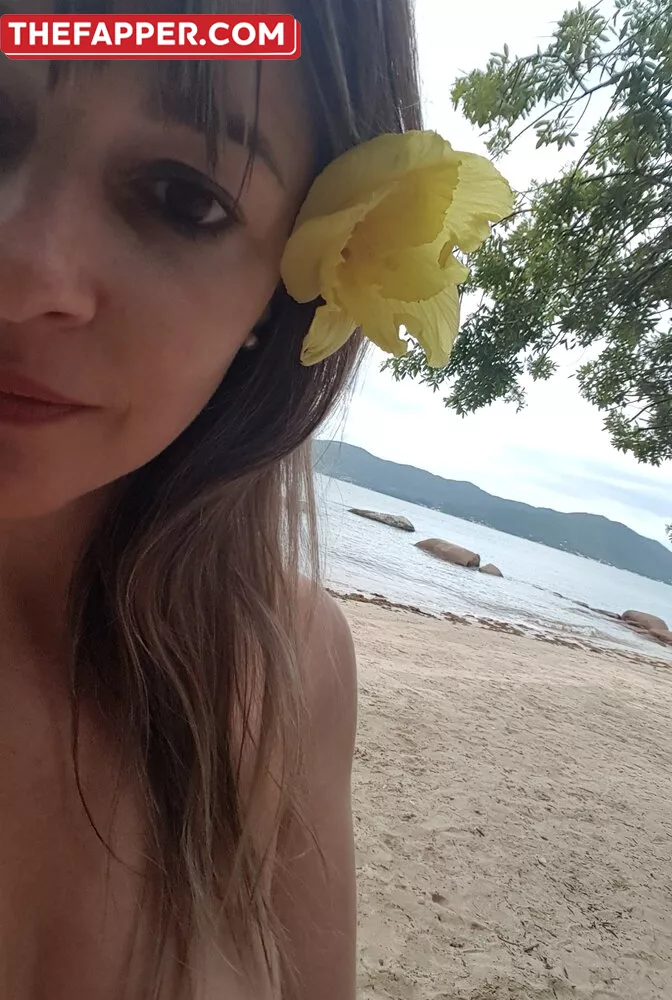 Carinamoreschi  Onlyfans Leaked Nude Image #2gN1Kf8QQb